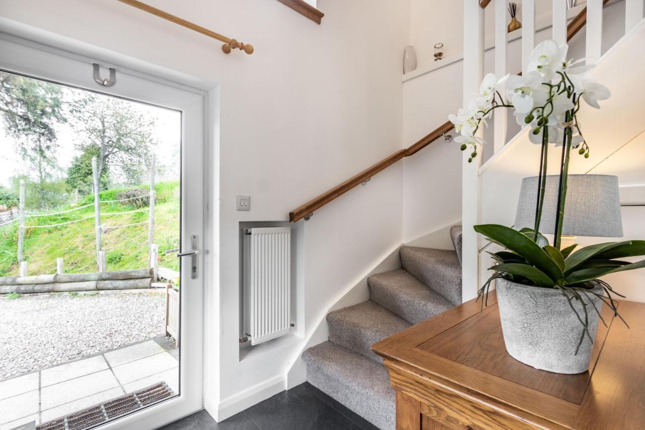 Villa Urquhart Bay Croft à Drumnadrochit Extérieur photo